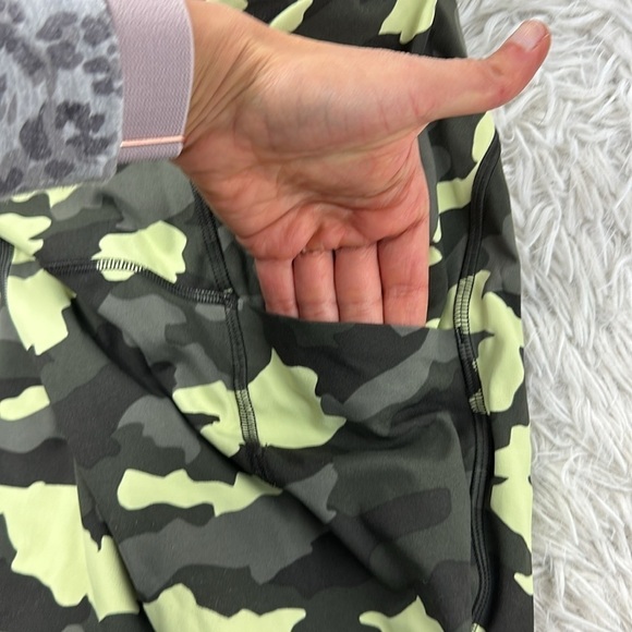 Lululemon Swift Speed High-Rise Crop 21" Heritage 365 Camo Crispin Green Multi - Picture 6 of 8